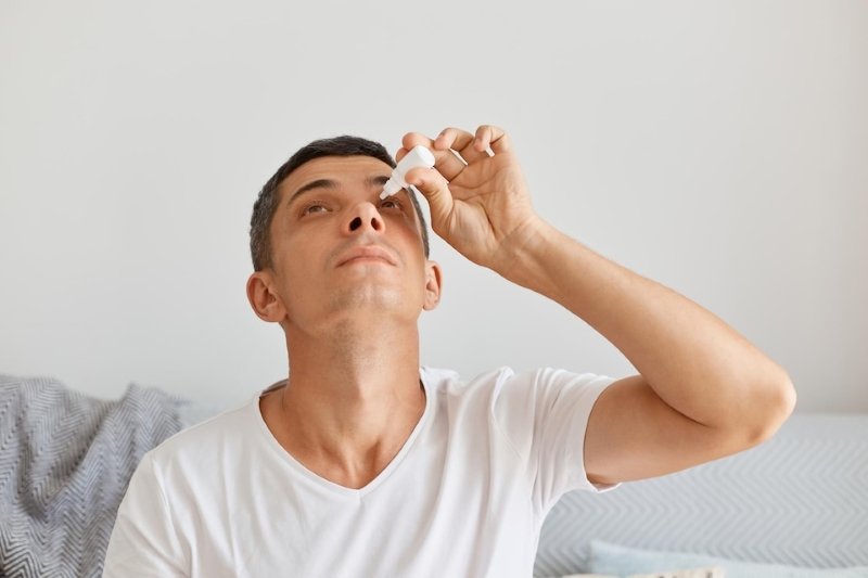 Tips To Take Care Of Eyes And Recover From Eye Flu