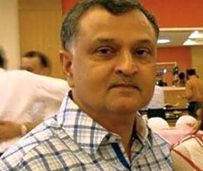  Dr. Naresh Kapoor