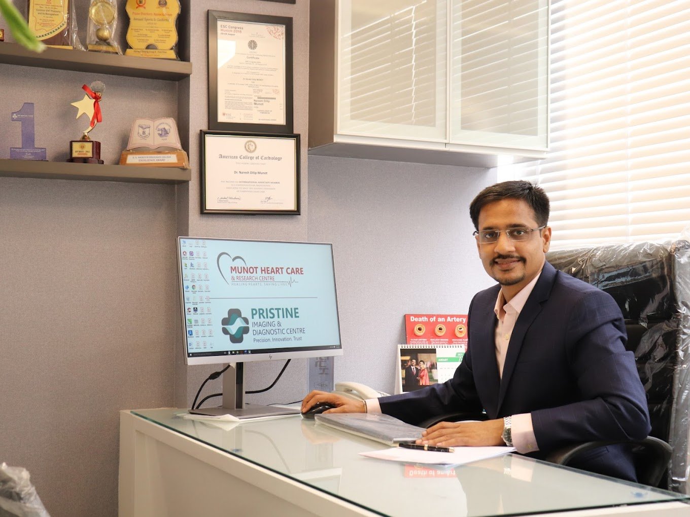 Dr. Naresh Munot