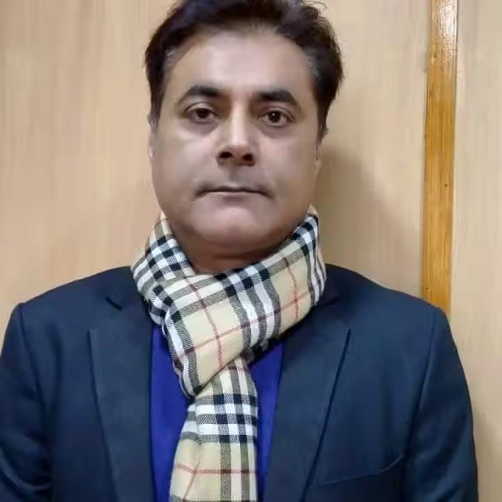  Dr. Neeraj Chowdhry